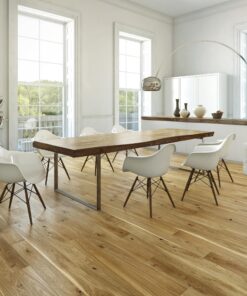 Parkett Eiche lebhaft